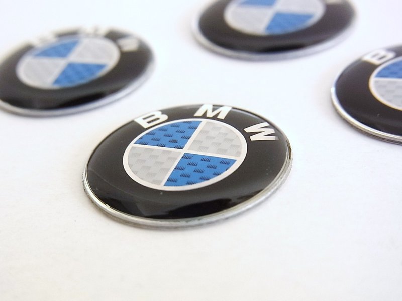 画像1: ＢＭＷ 汎用　青カーボン調エンブレムスムージングシリンダーカバー (1)