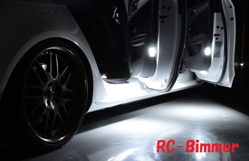 画像1: ◆ポルシェ 現行カイエン 36LED 高輝度 抵抗付汎用 ドアランプ（フロント）◆ (1)