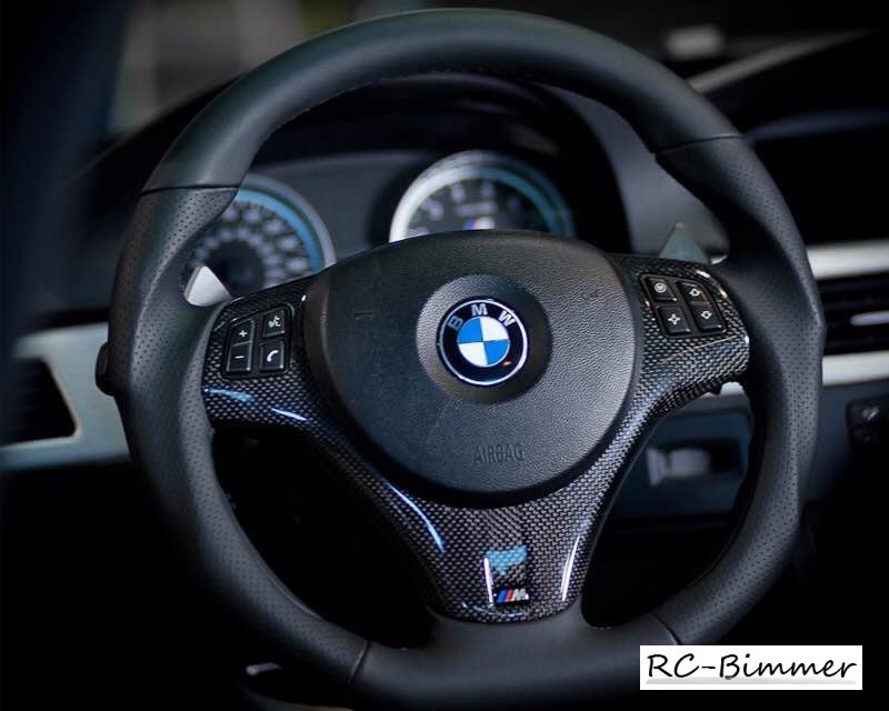 画像1: 人気商品◆BMW E9XM3用 ドライカーボン製ステアリングカバー◆交換式/DRYCARBON/E90M3/E92M3/E93M3/カーボンガーニッシュ/カーボンパネル/Mパフォーマンス (1)