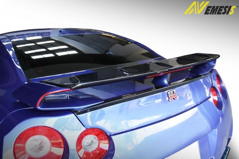 画像1: 人気商品/ニッサンR35 GTR用リアスポイラーカーボンフラップ/増設ウイング/35R/R34/R33/リアウイング/かぶせウイング/本物カーボン/ダウンフォース (1)