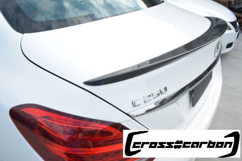 画像1: ◆メルセデス・ベンツ W205 Cクラスセダン用 AMG カーボントランクスポイラー/高圧窯真空製法/リアウイング/リアスポイラー/C200/C300/C43/C63/C450/クロスカーボン/人気商品/整流効果 (1)