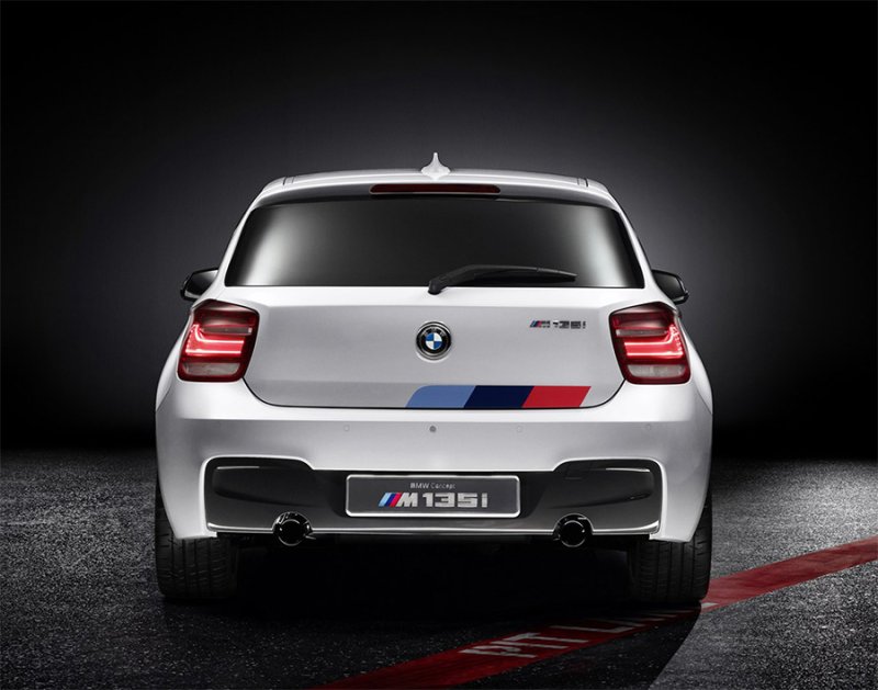 画像1: ◆BMW F20 135M 前期用 MPパフォーマンス カーボンディフューザー/3DD/デフューザー/ディフェーザー/1M/エアロ/リアスポイラー/3D デザイン/ (1)