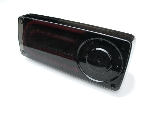 画像4: ◆ベンツ W463 07仕様スモークLEDテールランプセット ゲレンデ◆タイプ２ (4)
