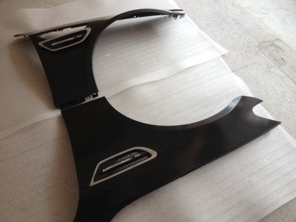 画像4: 人気商品◆PPウレタン製◆BMW F10 改F10M5ルックエアロフルセット/M5も装着可能/F11ワゴンはフロント、サイドステップ取り付け (4)