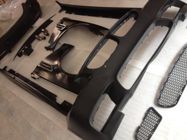 画像2: 人気商品◆PPウレタン製◆BMW F10 改F10M5ルックエアロフルセット/M5も装着可能/F11ワゴンはフロント、サイドステップ取り付け (2)