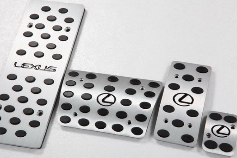 画像1: レクサス ISタイプ用汎用アルミペダルセット４点セット/IS250/IS300/IS350/ISF (1)