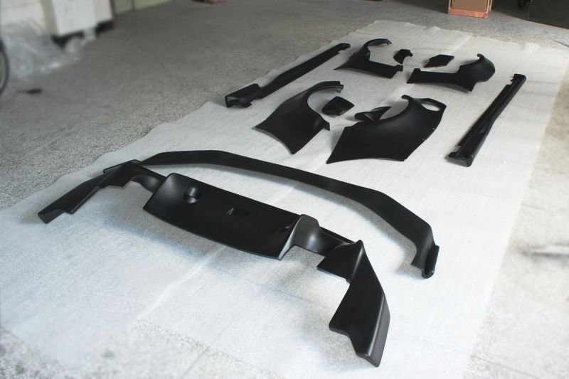 画像8: 送料無料◆86/BRZ専用ロケットタイプフルワイドボディーキット/ウレタン/12点セット (8)