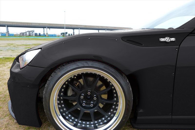 画像4: 送料無料◆86/BRZ専用ロケットタイプフルワイドボディーキット/ウレタン/12点セット (4)