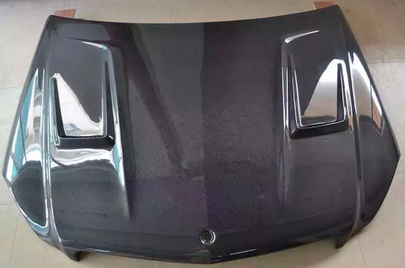 画像1: ベンツ W205/X205用ダクトタイプレーシングカーボンボンネット/C250/C180/C200 (1)