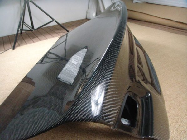 画像4: ◆BMW E92/E92M3用CSLタイプ 綾織カーボントランク/ダックテール/GTS/軽量化/M3/クーペ/整流効果 (4)
