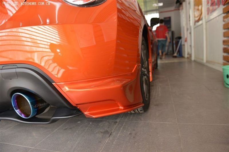 画像1: トヨタ/スバル 86/BRZ用カーボン製リアバンパースプリッター/GT86/STi (1)