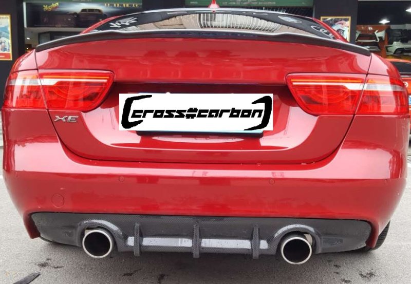 画像1: ジャガー XEタイプ用スポーツカーボンディフューザー/R-sports/S-sports (1)