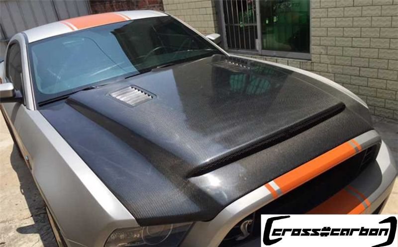 画像1: 人気商品◆フォード マスタングGT500タイプダクト付きカーボンボンネット◆国産綾織カーボン/エンジンフード/エアロ (1)
