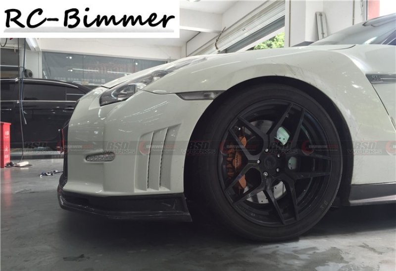 画像1: ニッサン12-16yR35GT-R用ニスモタイプフロントカーボンリップスポイラー/綾織/BSD/人気 (1)