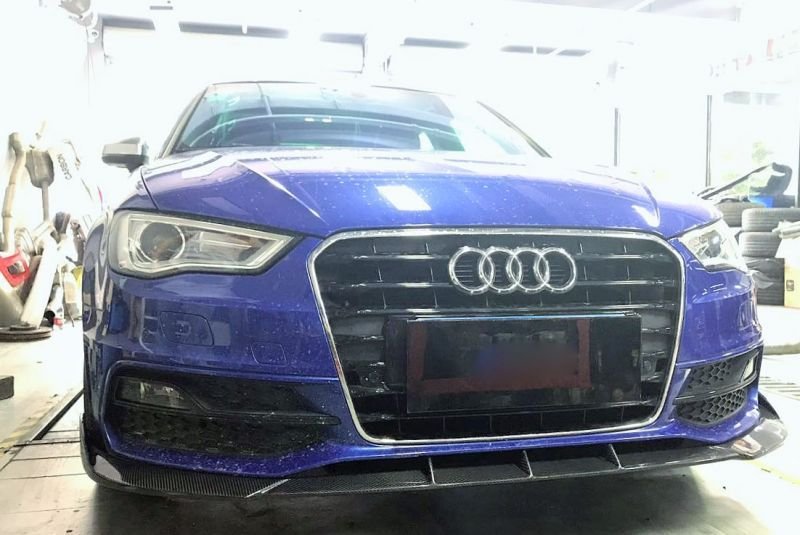 画像1: ◆アウディ8V A3/S3ハッチバックモデル用DTMタイプフロントカーボンスポイラー/Ｓライン/タイプ１/アンダーリップ/カーボンリップ/本物カーボン (1)