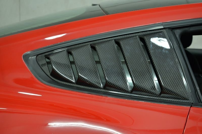 画像1: ◆フォード 2015y〜マスタング用 リアサイドウインド カーボンエアロダクトグリル/FORD/MUSTANG/カーボンガーニッシュ/エアロ/エアヴェント (1)