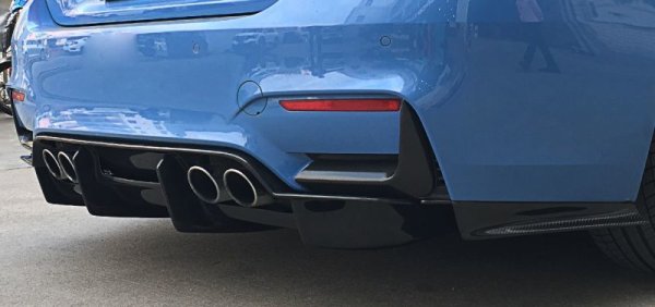 画像2: ◆BMW F80M3/F82M4用リアバンパーカーボンスプリッターセット/バンパーガーニッシュ/傷隠し機能備え (2)