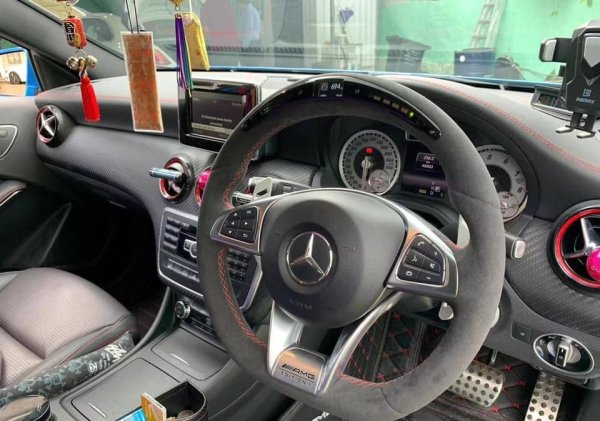 画像2: ◆カスタマイズ/パフォーマンスディスプレイ表示 車種専用ステアリングホイール/本体交換必要/BMW/ベンツ/アウディ/ワーゲン/フェラーリ/ポルシェ/AMG/ジャガー/日本車も (2)