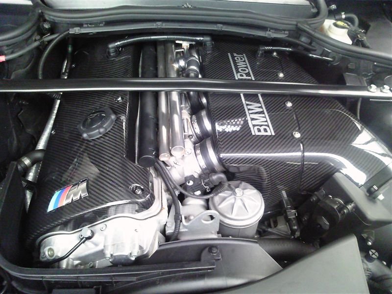 画像1: ◆BMW E46M3 E40Z4M専用カーボンエンジンカバー/本物カーボン/シルキーシックス/E46/M3 (1)