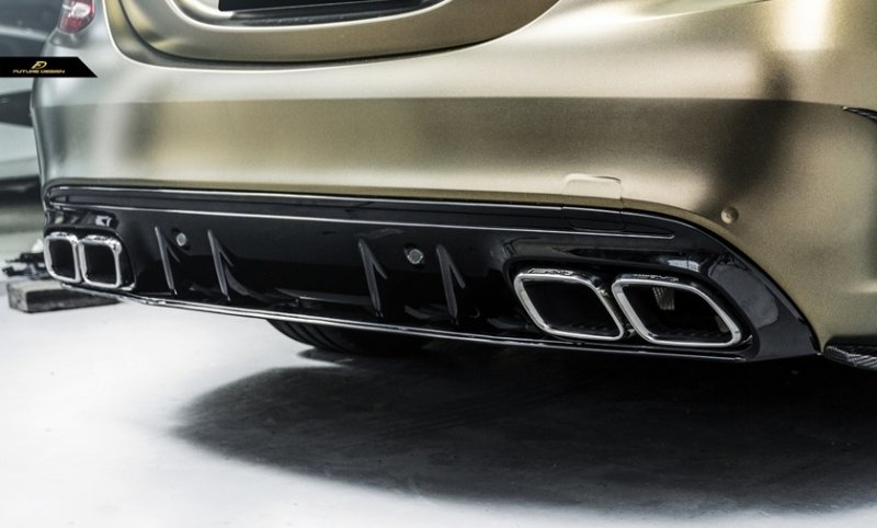 画像1: ◆メルセデス・ベンツW205 AMG専用 後期C63新型リアディフューザー+クロームテールパイプセット/ディフェーザー/テールガーニッシュ/C63/C200/C250/C43/エディション１ (1)