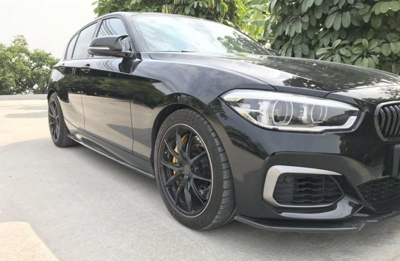 画像1: ◆BMW F20 118/120/M140 後期用カーボンサイドステップセット/サイドスカート/左右２本セット/エクステンション/サイドスポイラー/クロスカーボン (1)