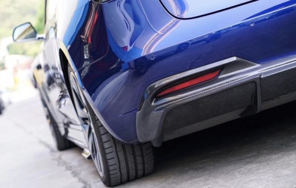 画像9: ◆テスラ モデル3用エアロ カーボンスポイラー/カーボンリップ/リップスポイラー/TESLA/MODEL3/パフォーマンス/スプリッター/カナード/最新商品 (9)