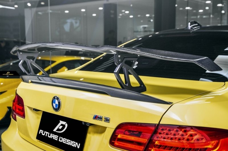 画像1: ドライカーボン◆BMW E92 E93用 VRSタイプカーボンGTウイング/リアウイング/トランクスポイラー/320/335/M3/アルミステー/クロスカーボン/シュタイナー (1)