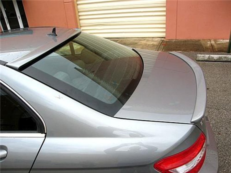画像1: ◆ベンツ W204  Cクラス セダン用ルーフスポイラー◆塗装代行可能/ルーフウイング/FRP/C180/C200/C250/C300/C63AMG/カールソン/ブラバス/ (1)