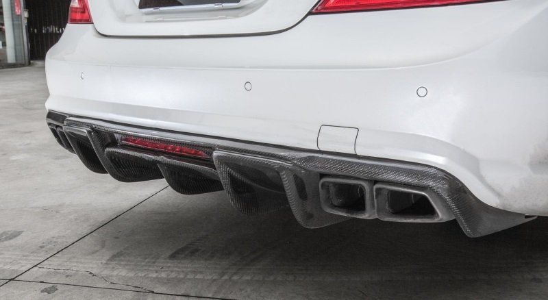 画像1: ◆ベンツ W218 CLS AMG 前期用4本出し対応カーボンディフューザー/ディフェーザー/リアスポイラー/アンダーリップ/綾織/メルセデス/FRP (1)