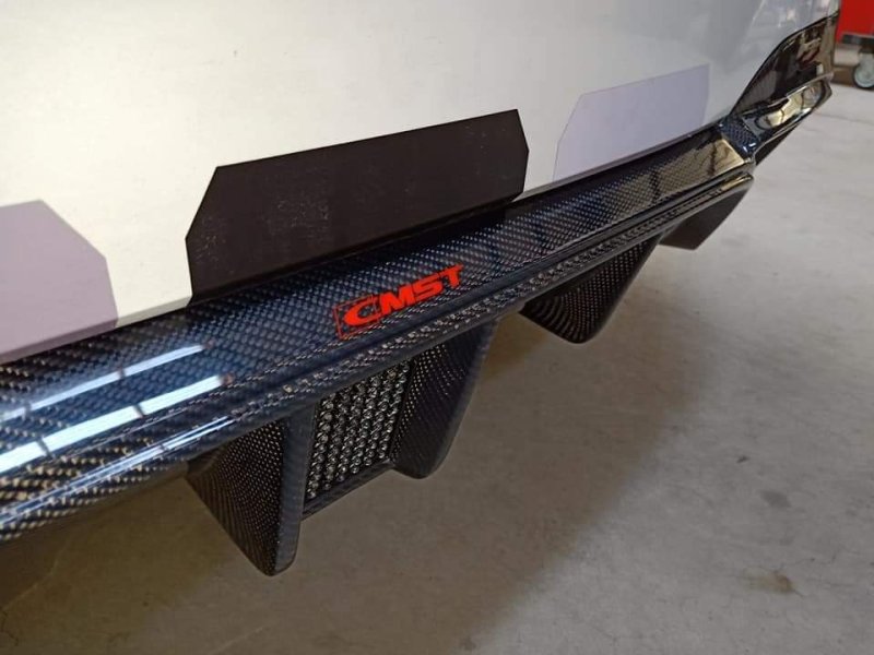 画像1: ◆BMW G20 3シリーズ用 CMST ストップランプ付カーボンディフューザー/ディフェーザー/アンダーリップ/スプリッター/エアロ/320/330/340 (1)