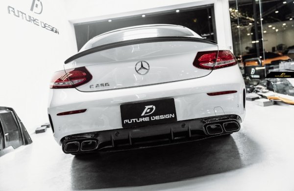 画像2: ◆ベンツ W205/C205 クーペ カブリオレ用 2019~C63AMG ED1タイプ 専用ディフューザー+スクエアテールパイプセット/マフラーカッター/テールガーニッシュ/AMGマフラー/純正同様素材/人気/C180/C200/C300/C43/ブラケット付 (2)