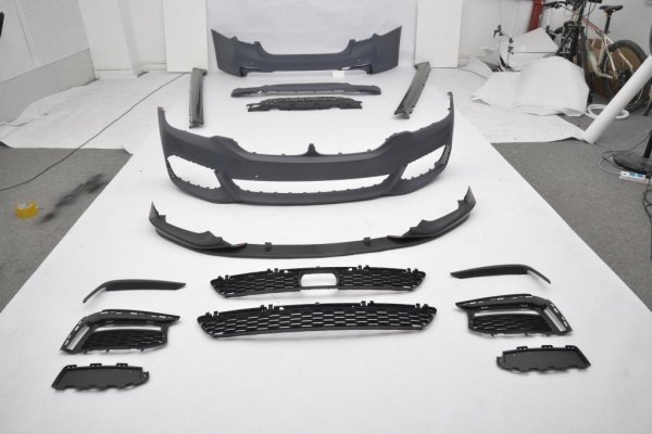 画像14: BMW G30 523 530 540 545用 Mスポーツタイプフルエアロセット/ハイライン対応/バンパー/キドニーグリル/サイドステップ/小物一式/専用ディフューザー/パフォーマンスリップ (14)