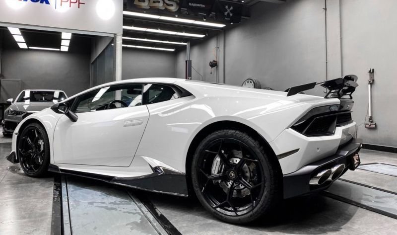 画像1: ◆ランボルギーニ Huracanウラカン LP610-4用 MADスタイルカーボンサイドステップセット/サイドスカート/サイドシル/サイドスカットル/LP580 (1)
