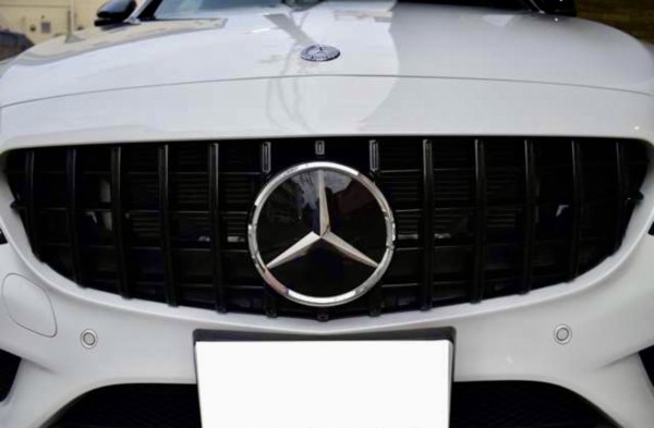 画像2: ◆メルセデス・ベンツ W204/S204/C204 2007〜2014 Cクラス用AMG GTRタイプパナメリカーナブラックラジエターグリル/センターグリル/GTグリル /C200/C250/C350/C63 (2)