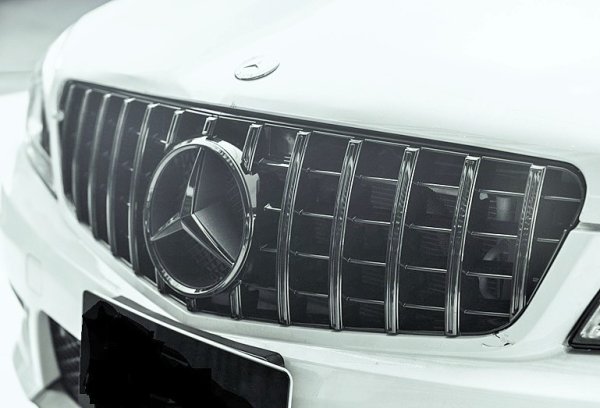画像8: ◆メルセデス・ベンツ W204/S204/C204 2007〜2014 Cクラス用AMG GTRタイプパナメリカーナブラックラジエターグリル/センターグリル/GTグリル /C200/C250/C350/C63 (8)
