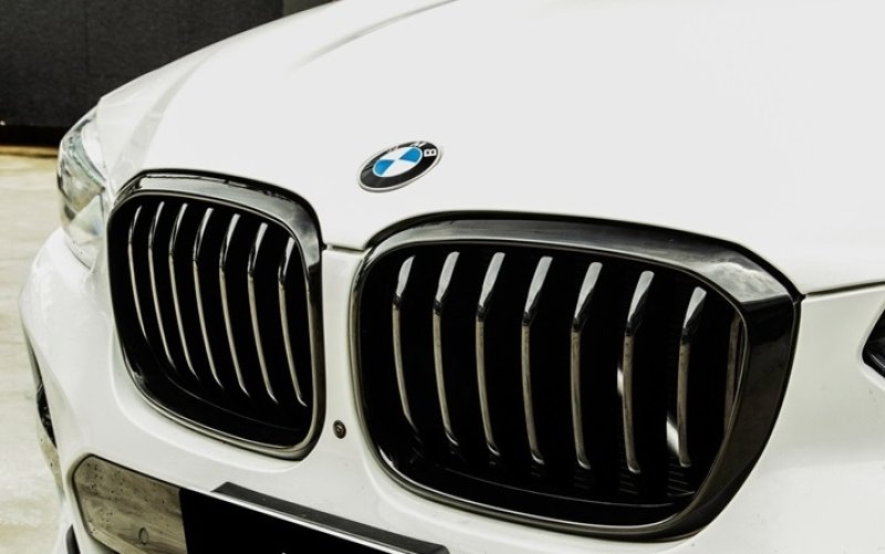 画像1: ◆BMW G01 X3/G02 X4 2017〜用パフォーマンス TPブラックキドニーグリルセット/センターグリル/ラジエターグリル/PERFORMANCE/CROSS CARBON/クロスカーボン (1)