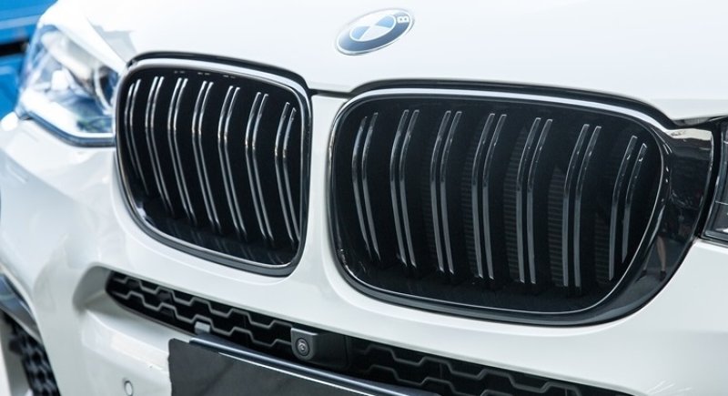 画像2: ◆BMW F26 X4 Mスポ/F25X3 LCI用 Mパフォーマンス ブラックキドニーグリルセット/センターグリル/ラジエターグリル/PERFORMANCE/CROSS CARBON/クロスカーボン/Mルック/X4M/X3M (2)