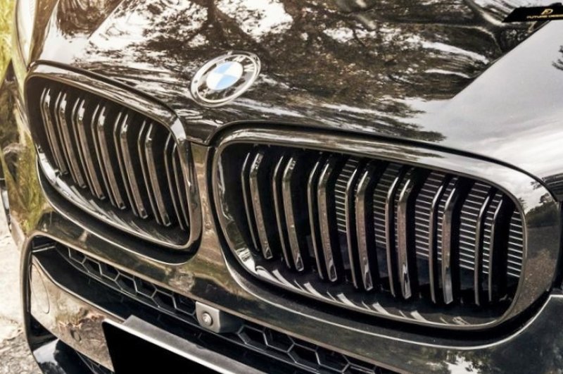 画像1: ◆BMW F15X5 F16X6用 X5M/X6Mタイプパフォーマンス艶黒キドニーグリル/センターグリル/ブラックグリル/クロスカーボン/人気商品/ラジエターグリル (1)