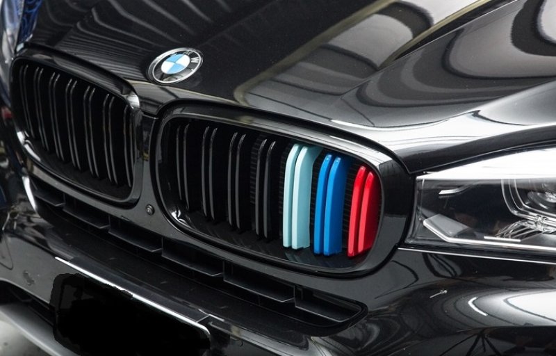 画像1: Ｍカラー◆BMW F15X5 F16X6用 X5M/X6Mタイプパフォーマンス艶黒キドニーグリル/センターグリル/ブラックグリル/クロスカーボン/人気商品/ラジエターグリル (1)