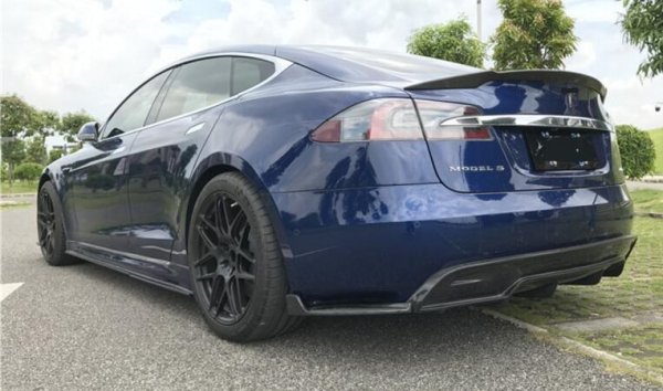 画像3: ◆テスラ モデル3用 REVO Sタイプ カーボントランクスポイラー/リアウイング/リアスポイラー/TESLA/MODEL3/PERFORMANCE/加圧窯/クロスカーボン/綾織/カーボンエアロ/レボスポーツ (3)