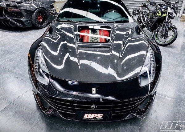画像2: ◆フェラーリ F12ベルリネッタ用 REVOタイプカーボンエアロ フロントスポイラー カーボンディフューザー/カーボンリップ/アンダーリップ/BERLINETTA/レボ スポーツ/カーボナド (2)