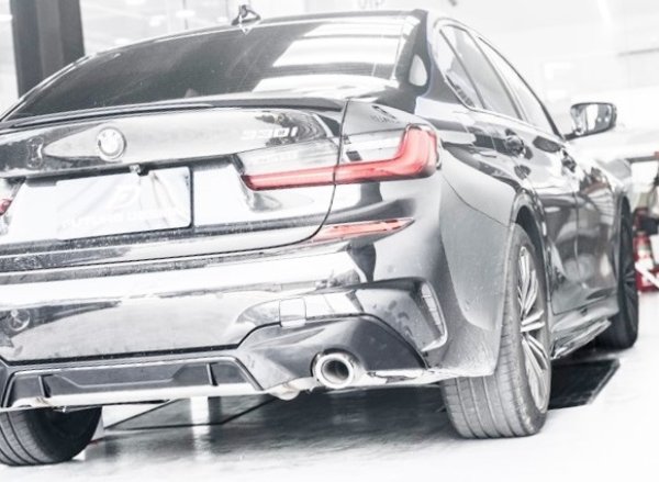 画像10: BMW G20 G21 3シリーズ 2019〜用Mパフォーマンスタイプ 艶黒ブラックサイドスカート 左右セット サイドステップ PERFORMANCE CROSS CARBON クロスカーボン 320 330 340 335 (10)