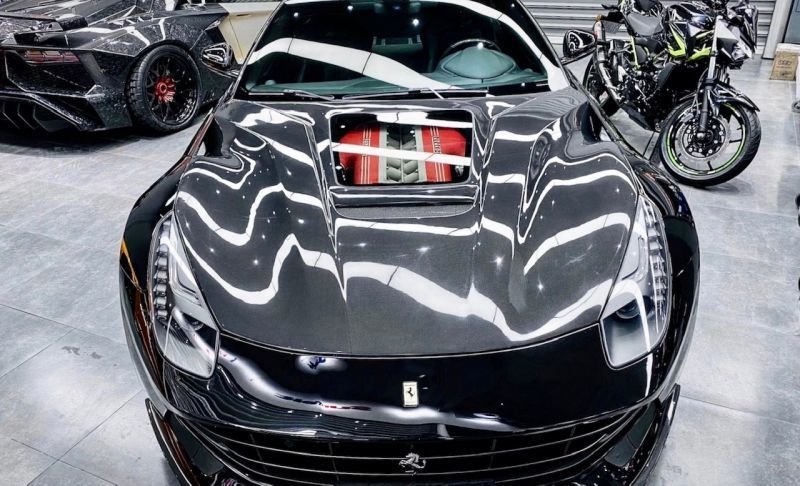 画像1: ◆フェラーリ F12ベルニネッタ用 天窓 ダクト付 カーボンボンネット/エンジンフード/FERRARI/強化ガラス/エンジン熱産排出/パフォーマンス (1)