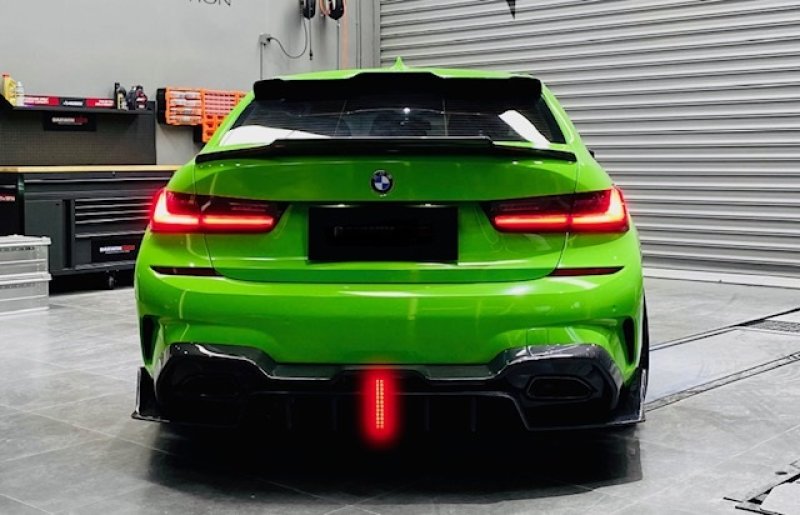 画像1: ブラックシャーク◆BMW G20 G21 3シリーズ 2019〜 LEDマウントカーボンディフューザー/カーボンエアロ/ディフェーザー/ストップランプ/320/323/335/340/KENTECH (1)