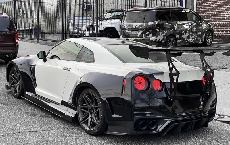 画像6: ◆ニッサン09〜20y R35GT-R用 ライフタイム ハーフカーボンリアバンパーセット/二面カーボン/リアウイング/人気商品/MY12/MY15/MY09/NISSAN/日産/シークレット (6)