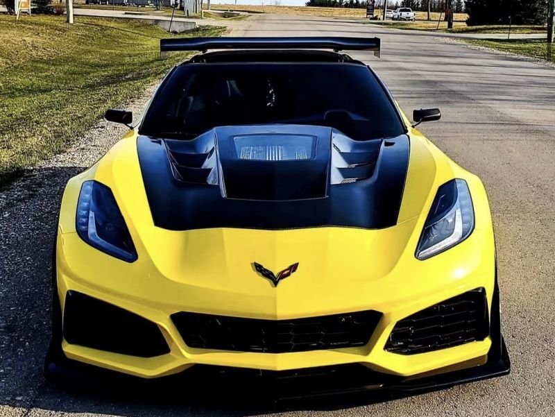 画像1: 人気◆シボレー C7 コルベット グランスポーツ / Z06用 天窓タイプエアダクト付カーボンボンネット/ エンジンフード/IMP/ブラックセイル (1)