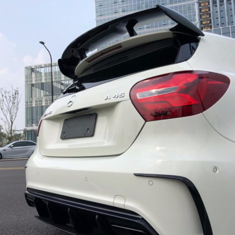 画像1: ◆メルセデス・ベンツ W176 Aクラス/A45AMG用 AMG エディション１艶黒リアルーフスポイラー/ABS/リアウイング/リアスポイラー/グロスブラック (1)