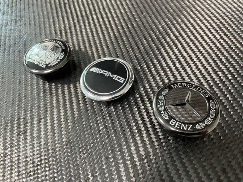 ★小キズ品　AMG ミニ エンブレム　ベンツ純正　HWA1045840143　W140 R129 W202 ☆希少 AMG ミニ エンブレム ベンツ純正 HWA1045840143 W140 R129 W202