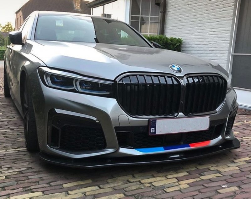 画像1: 後期用◆BMW G11/G12 LCI 7シリーズセダン用Mパフォーマンスタイプキドニーグリルセット/艶黒/ピアノブラック/クロスカーボン/ラジエターグリル/PERFORMANCE (1)
