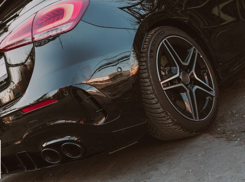 画像1: ◆メルセデス・ベンツ W177 AMGモデル用 A45S 艶黒リアディフューザー+ブラックテールパイプセット/ディフェーザー/テールガーニッシュ/A180/A250/A35 (1)